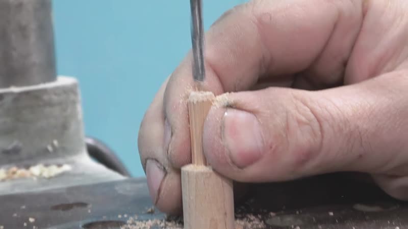 Сверление сквозного отверстия в шканте/ столярная хитрость| radugagrad