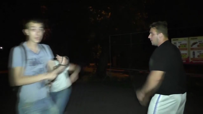 Драка украинский пауэрлифтер дмитрий головинский против гопников!