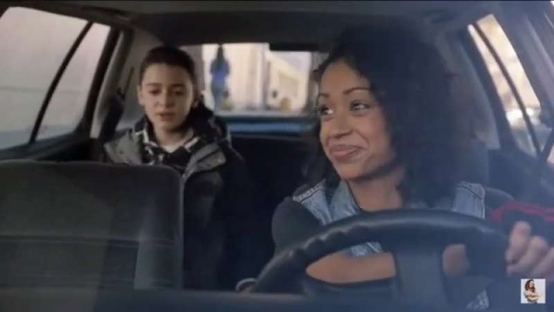 Liza on demand » noah schnapp s1e1
