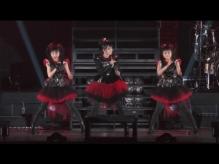 13 babymetal megitsune (live at yokohama 2015)