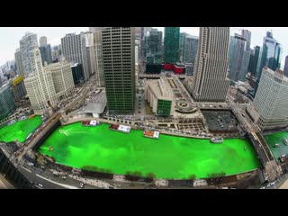 Dyeing the chicago river green 2018 greening of the river for st patricks da