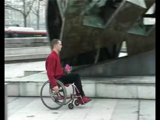 Je ne marche pas, je roule (clip vidéo)