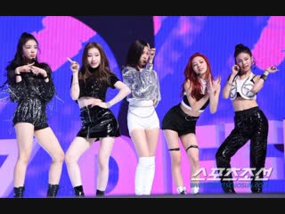 Itzy ‘dalla dalla’ 0212 @ debut showcase live