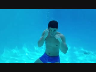 Тренироа дмитрия бивола в бассейне