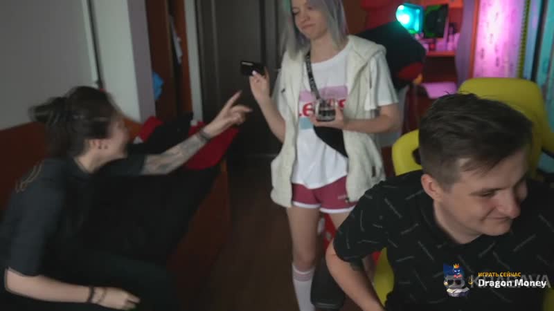 Dianarice и leyagornaya у zloyn на кровати злой любит диану ?