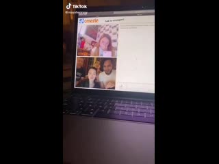 A maya postou este tiktok com vários clips do @liampayne a falar com fãs no omegle did a christmas carol on omegle to spread