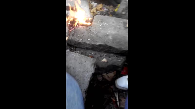 Деи отбили яйца мужику куколду за деньги частное домашнее