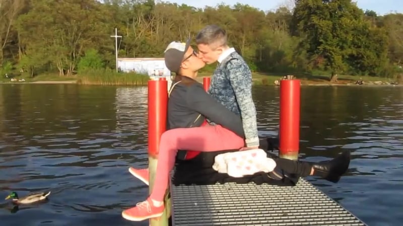 Мы как соли просим знака знак играет на воде