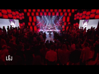 Red hot chili peppers dark necessities / the getaway (le grand journal)