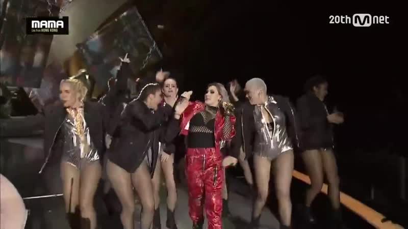 Cl (2ne1) intro + hello bitches 2015 mama
