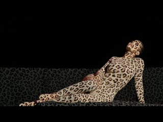 Кайли дженнер behind the scenes of my leopard collection video shoot