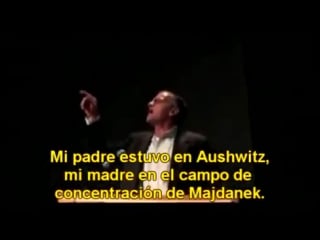 Norman finkelstein responde a alguien del público en una de sus conferencias