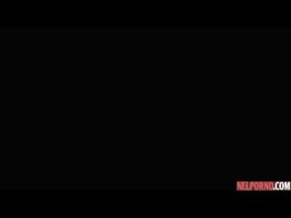 Зрелая мачеха соблазнила друга падчерецы