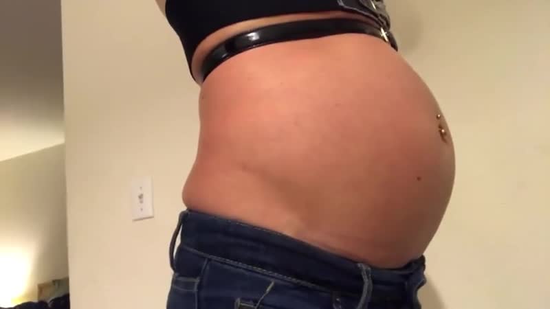 Надела ремни на молодые чтоб не лопнуть