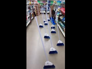 Broomchallenge #тик ток