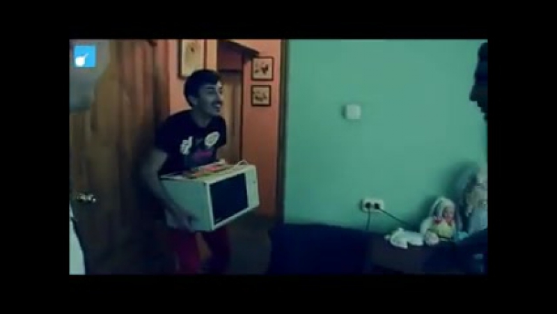 Каха, я сейф нашел сейф долбоеб это микроволн