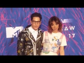 Christian chavez y natalia tellez photocall #pinkcarpetmtvmiaw #premiosmtvmiaw 2017 #enpopados