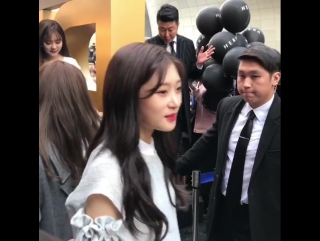 170401 fancam | 2017 f/w hera seoul fashion week black cushion