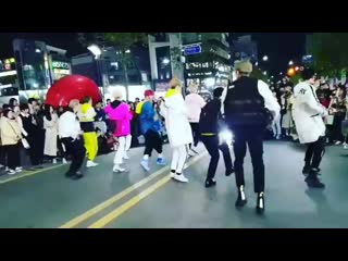 Greatguys on instagram “[멋진녀석들 신촌버스킹!] 멋진녀석들이 오늘도 신