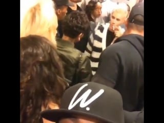 Freshmadeit niggas caught me backstage bryson tiller show walkin out wit the bro justin 💯🔥🌴🙌🏽💸📸 #freshmadeit #fashionkilla #tra