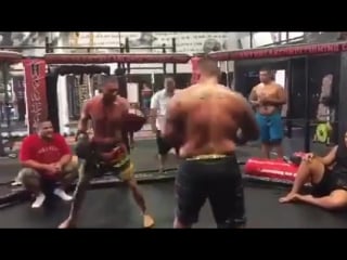 Mark "super samoan" hunt training for frank mir