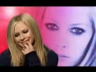 Avril lavigne talks about kicking nuts