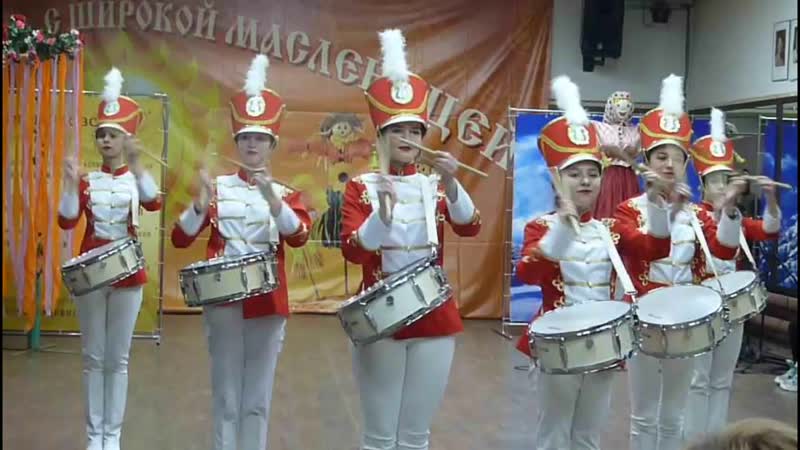 Ансамбль барабанщиц мажоретки