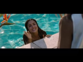 Попа сальмы хаек