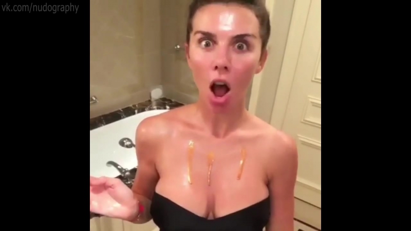 2017 porn video – Анна седокова instagram, 04/12/2017 голая? грудь, декольте