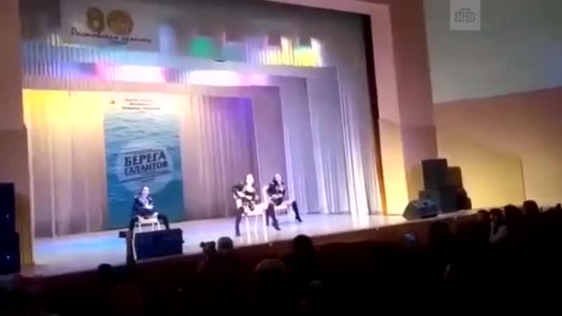 Эротический танец полуголых девушек в чулках на молодые конкурсе вызвал скандал в таганроге wy4pdo8anvy