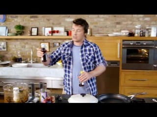 Jamies 30 minute thai red prawn curry