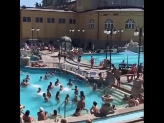 Széchenyi thermal bath, budapest