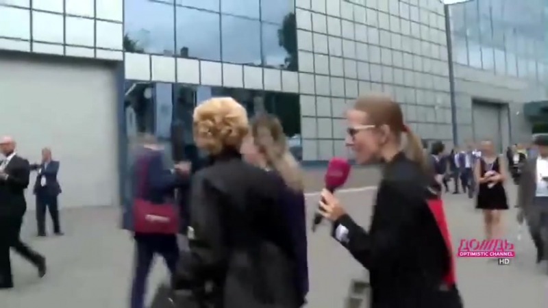 Яровая убегает от собчак