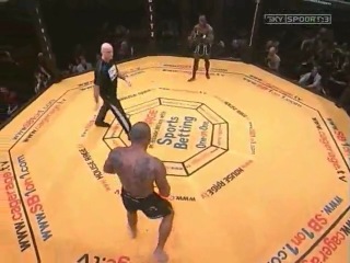 Melvin manhoef vs evangelista "cyborg" santos