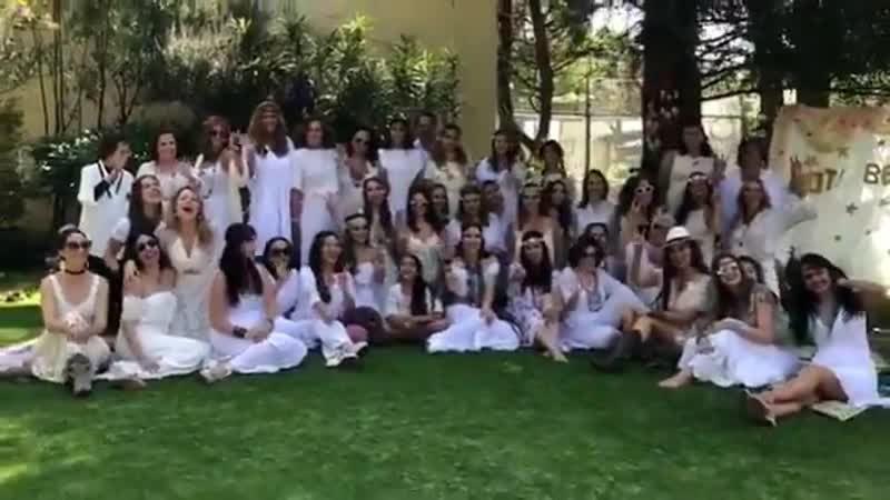 Vídeo de ontem no baby shower da marlene favela publicado por ela em seu instagram