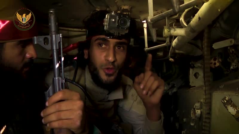 Боевики группирои "джейш аль изза" выдвигаются на атаку на севере провинции хама