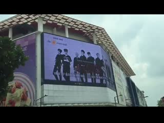 Did you spot @dia crunch at da men mall billboard come and see them performing live at da men mall, today at dcr