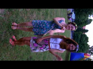 Дівчата на благодійному івана купала в с немішаєво