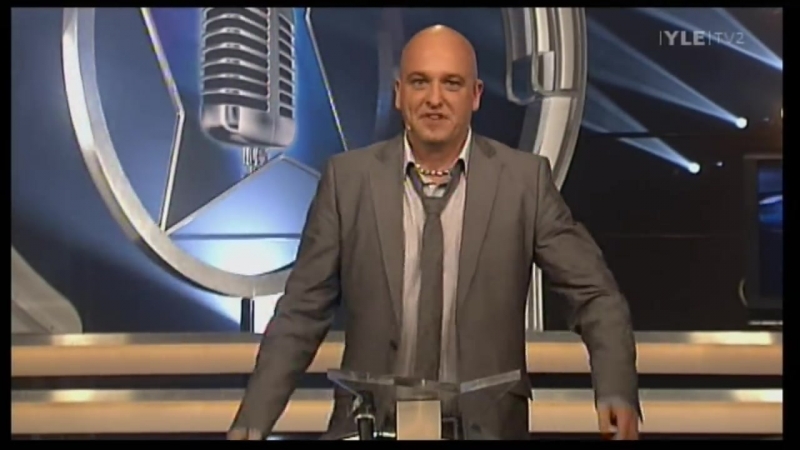 Hauskin tartu mikkiin hetki naurava kulkuri