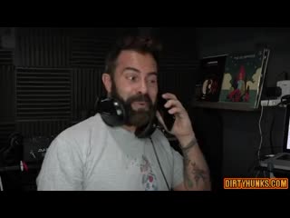 Muscle bear flip flop with anal cumshot @ nuvid