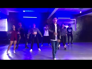 China anuel aa ozuna j balvin daddy yanke karol g(480p) mp4