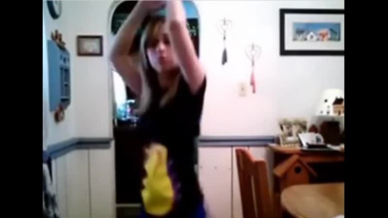 Женщина соблазняет мужчину. Скрытые съемки. Девушка раздевается под монеточку. Юля годунова а4 глент. Подсмотренное в ванных комнатах.