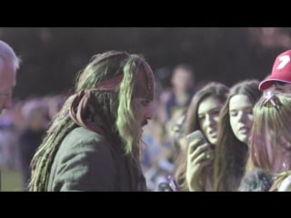 Johnny depp, kevin mcnally and kaya scodelario meet and greet pirates 5 8th july 2015