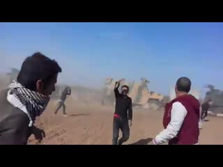 Gunfire audible as protesters prevent turkish patrol in kobane countryside, 4 reportedly shot and killedwounded