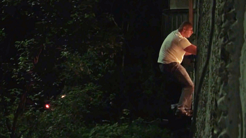 "я люблю тебя, мудила! выйди, поговорим " муж вернулся, любовник за окно спалили; измена; застукал; ору )