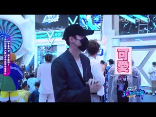 [video] lay @ "stree dance of chine" s3 bts