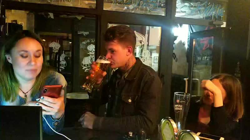 Кирюха повышает скорость потребления пива)