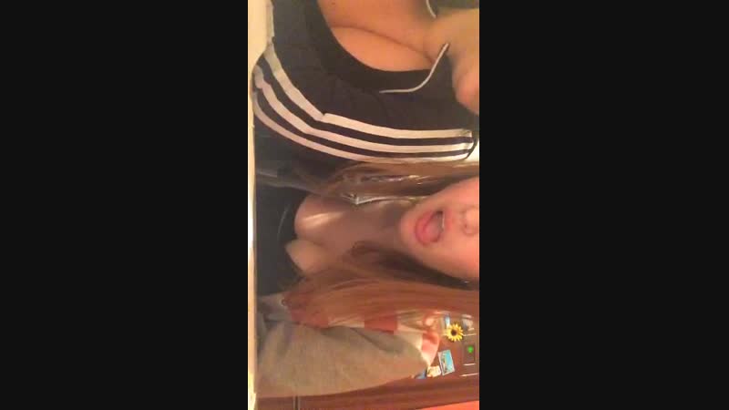 Вечерние посиделки сисястых подруг (перископ/periscope)