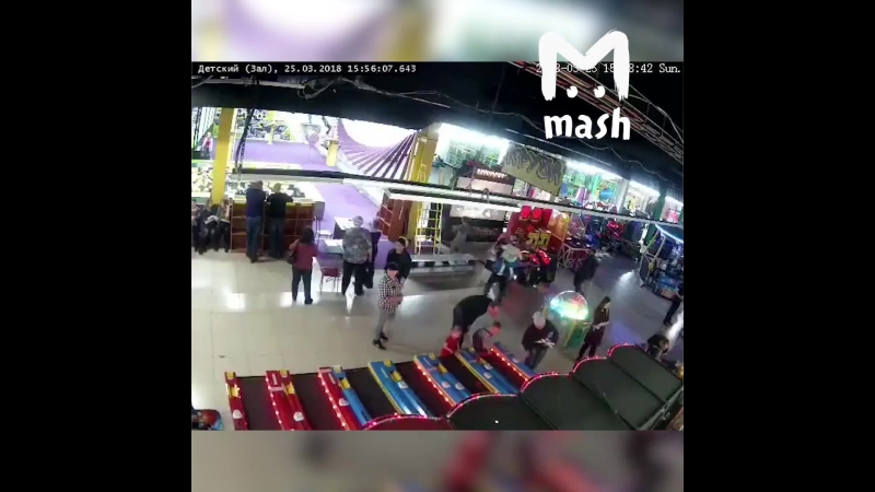 Начало пожара в тц зимняя вишня
