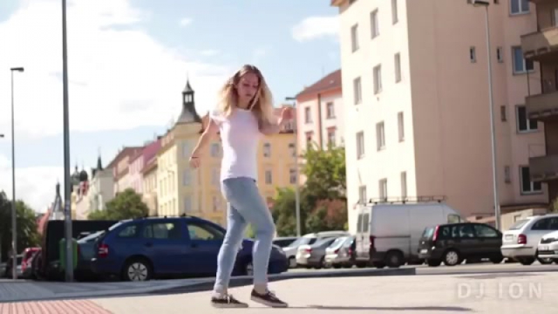 Тот случай когда ты понимаешь, что умеешь танцевать ведь сегодня пятница!